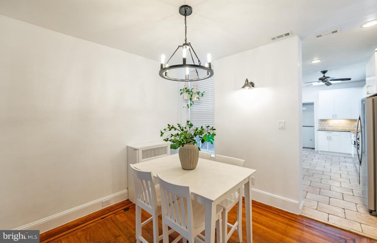 2927 Cambridge Street photo 19
