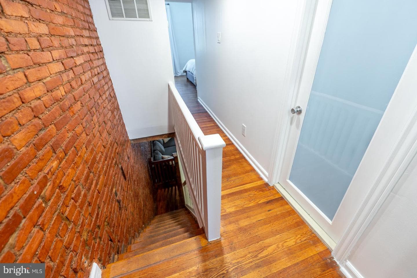 2927 Cambridge Street photo 30