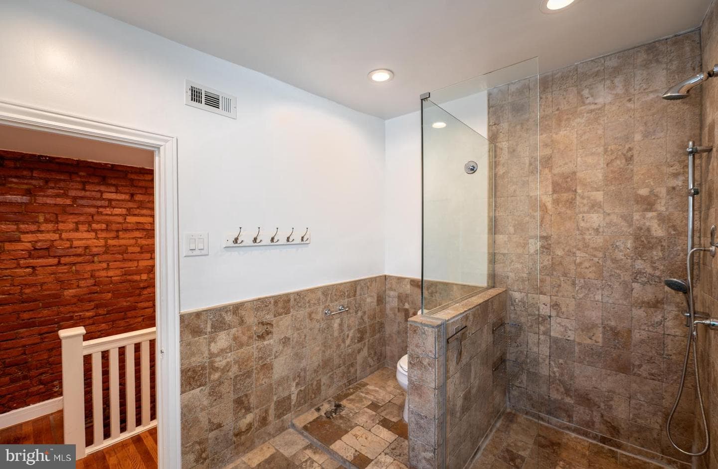 2927 Cambridge Street photo 44