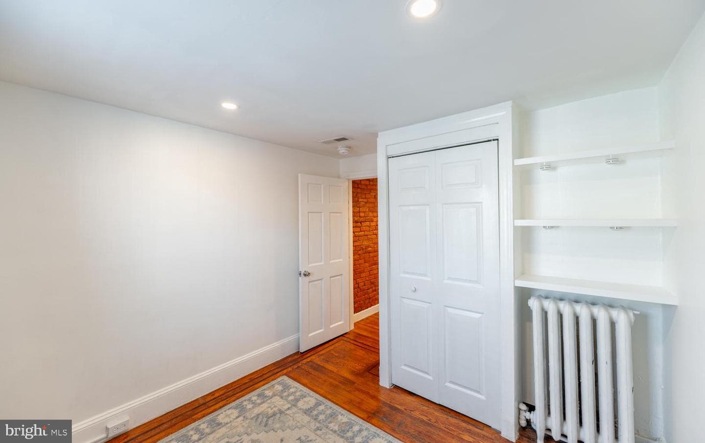 2927 Cambridge Street photo 46