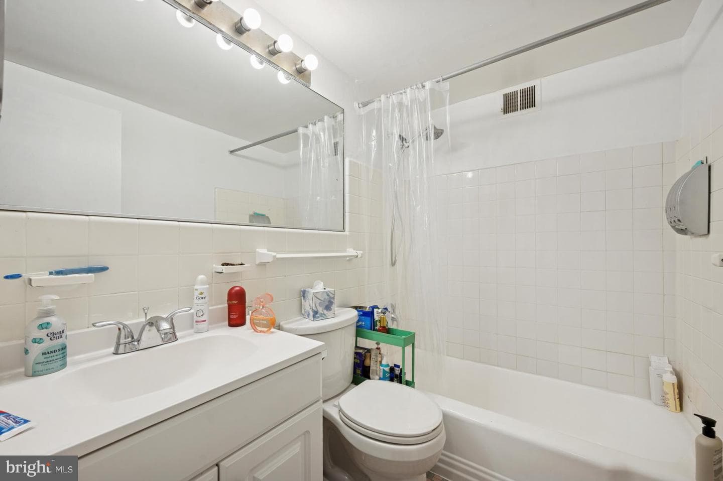 2101 Chestnut Street #711 photo 8