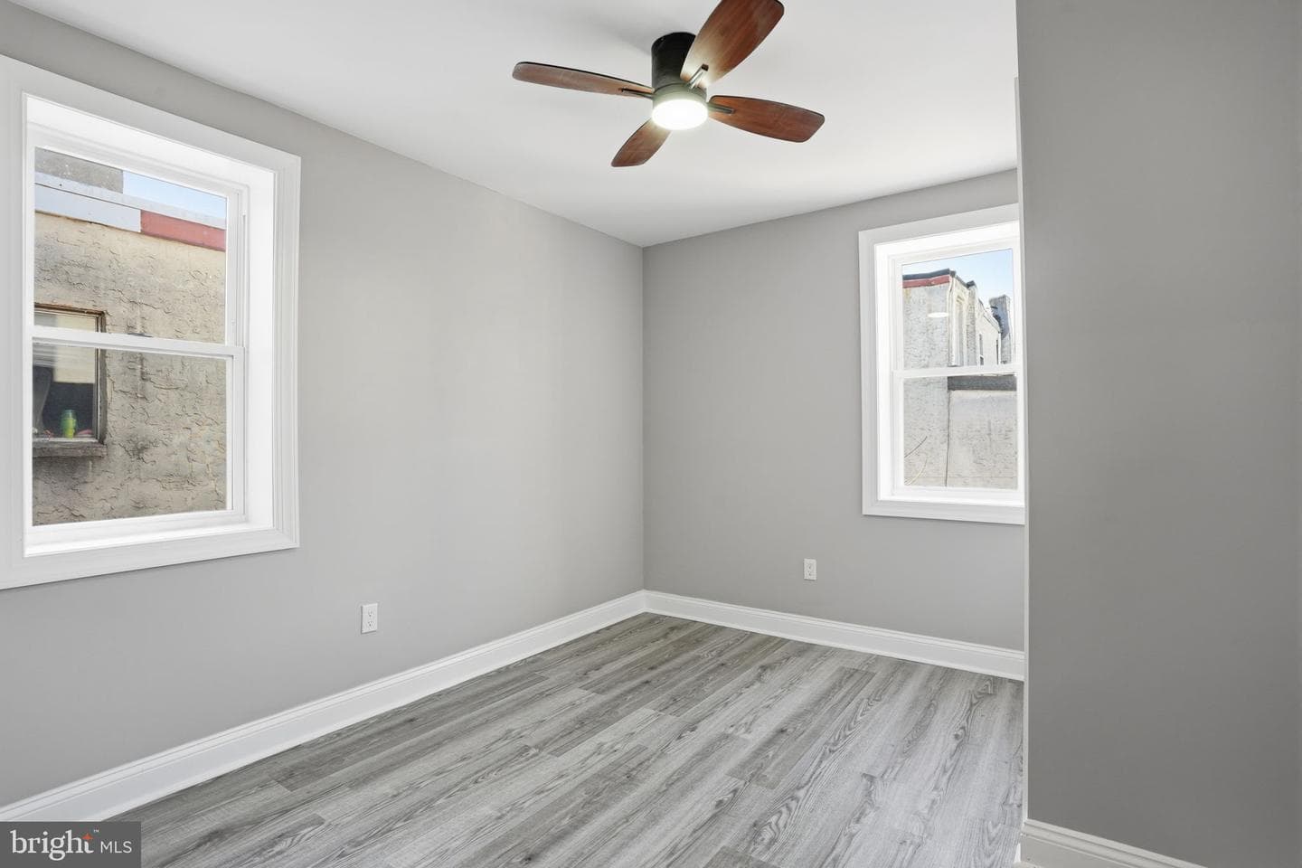 2224 E Lehigh Avenue photo 13