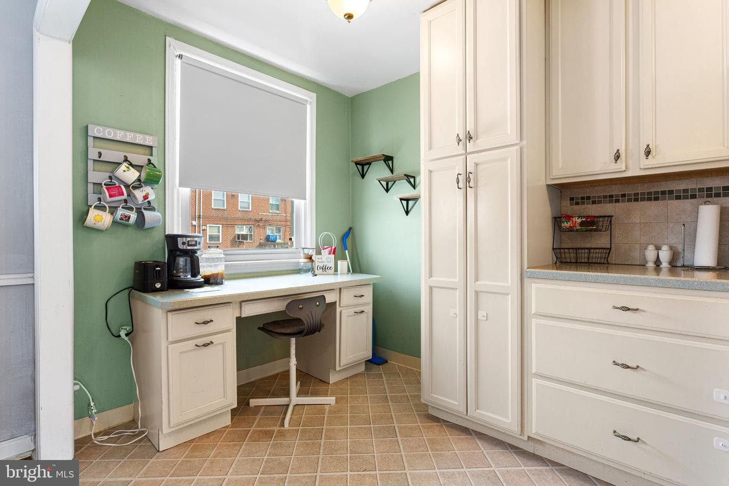 2205 Friendship Street photo 6