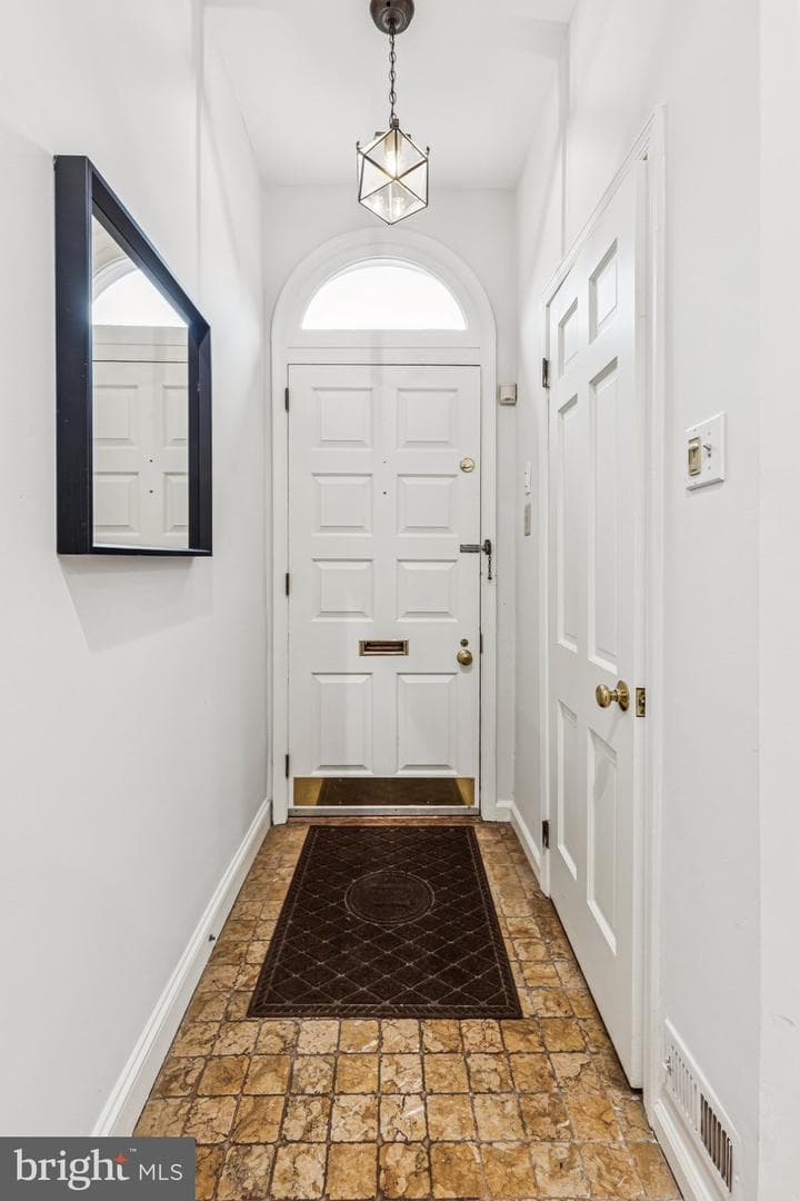 1 Blackwell Place photo 3
