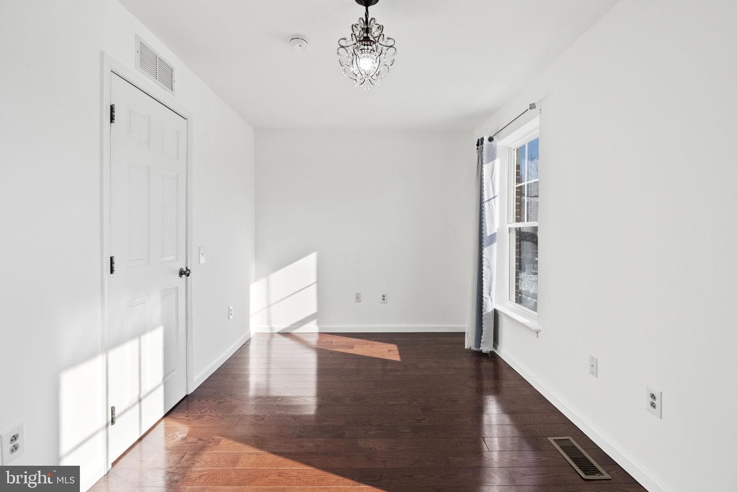 1219 Clymer Street photo 16