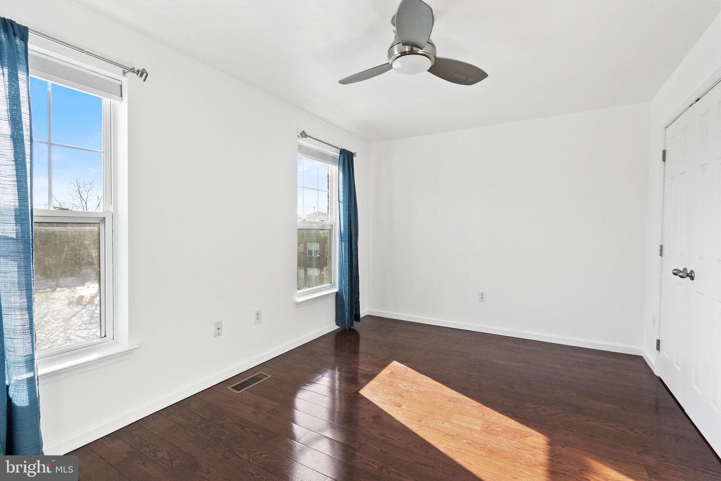 1219 Clymer Street photo 18