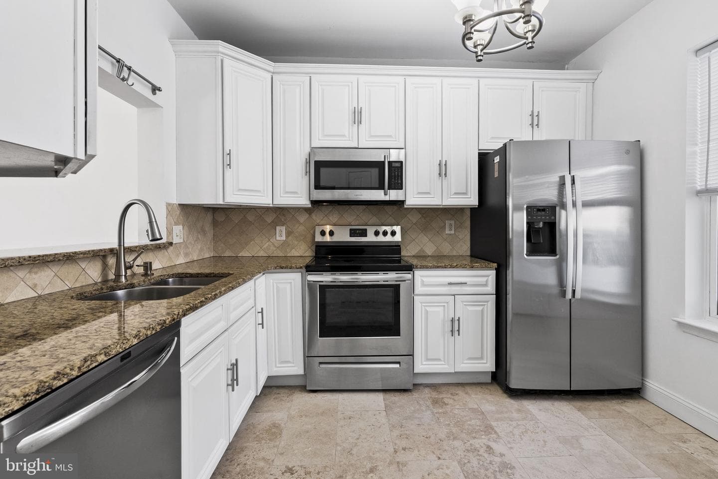 1219 Clymer Street photo 7