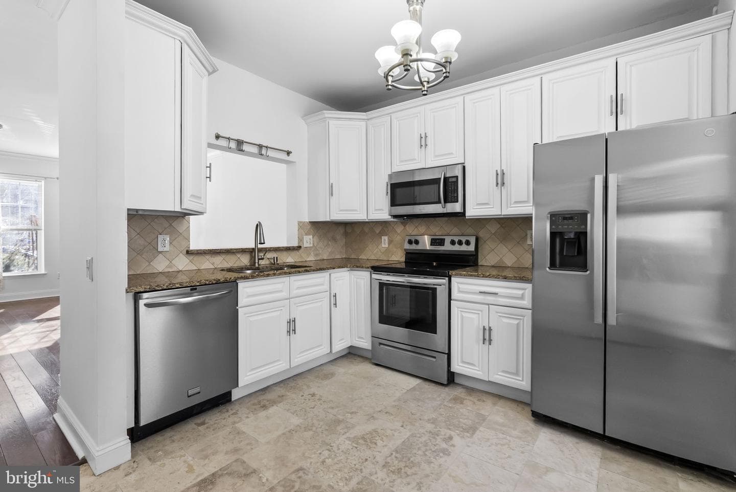 1219 Clymer Street photo 8