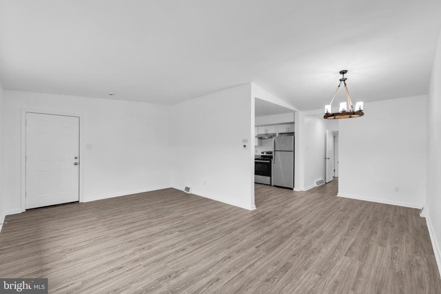 7831 Lorna Drive photo 7
