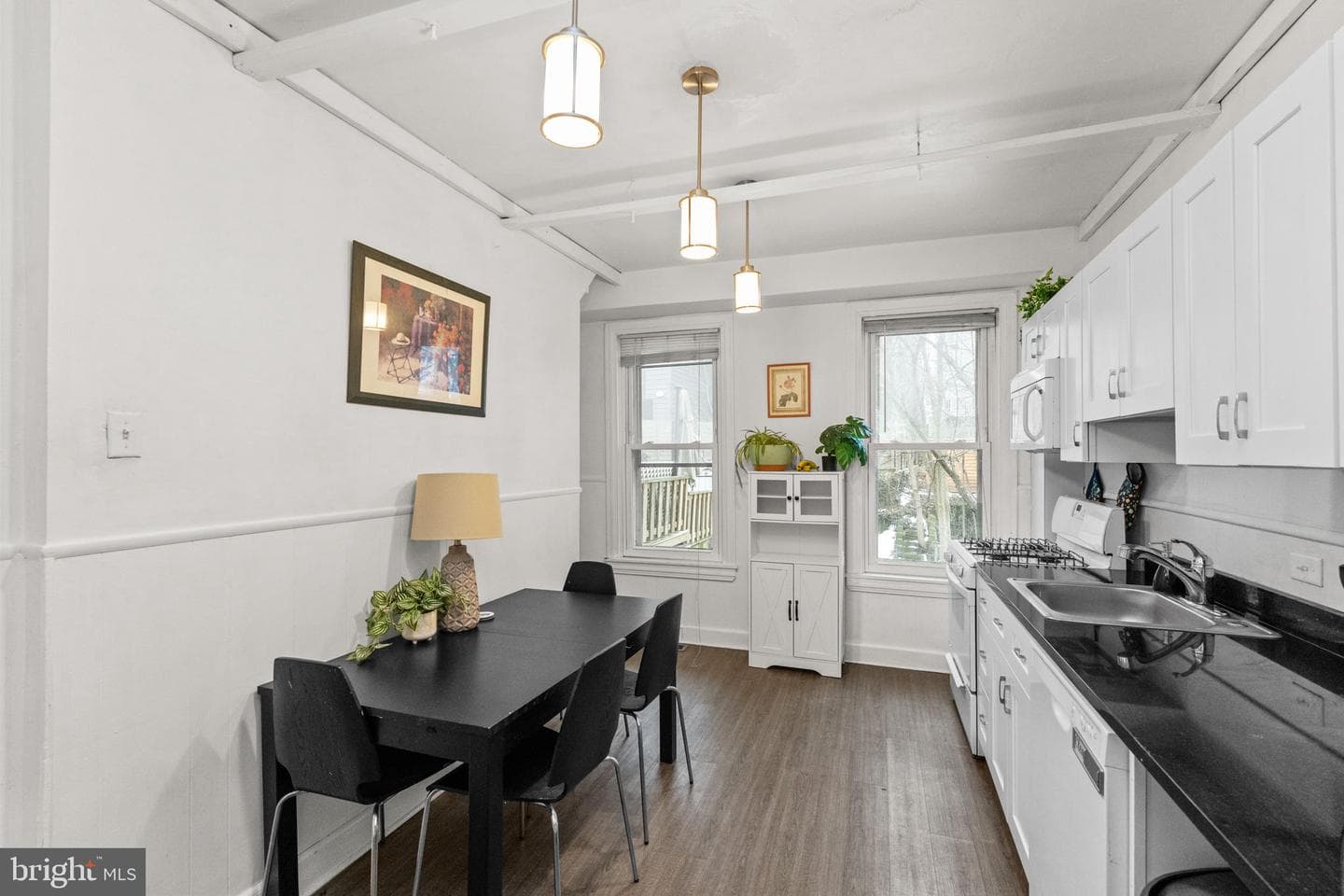 431 Shurs Lane photo 8