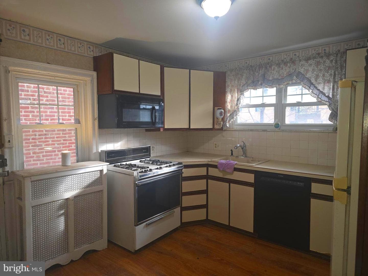 4428 Sherwood Road photo 8