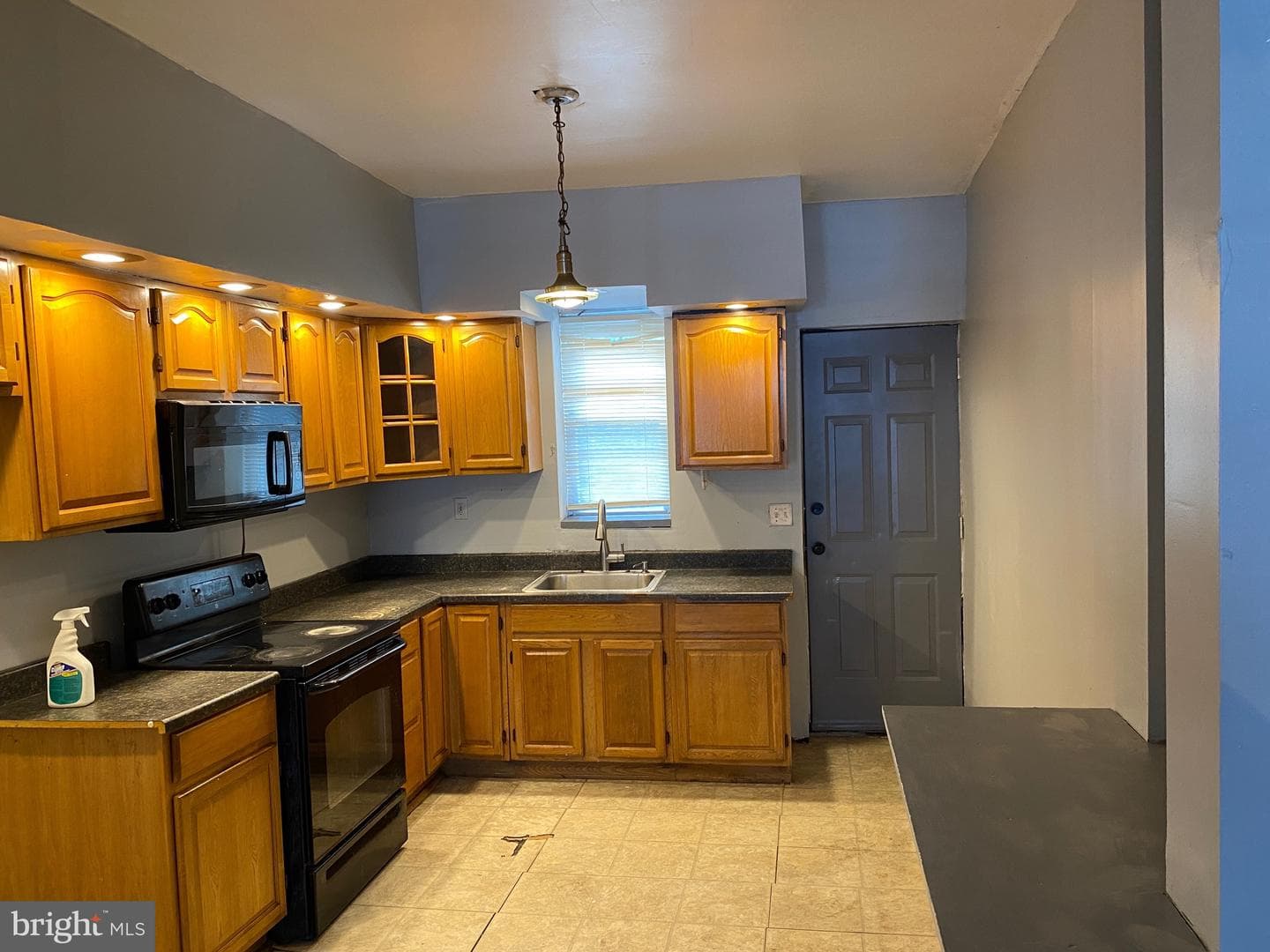 1652 S Conestoga Street photo 8