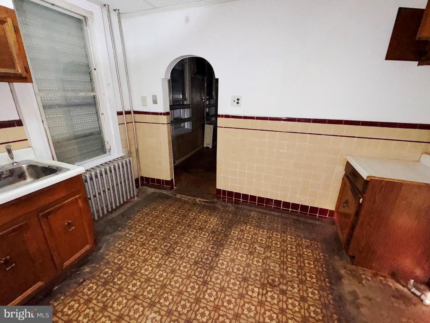 4711 Worth St photo 8
