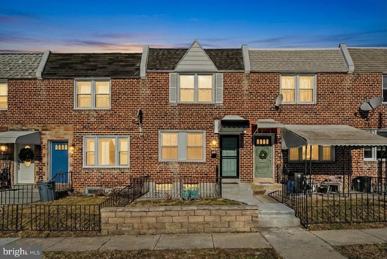 354 Krams Avenue photo 2