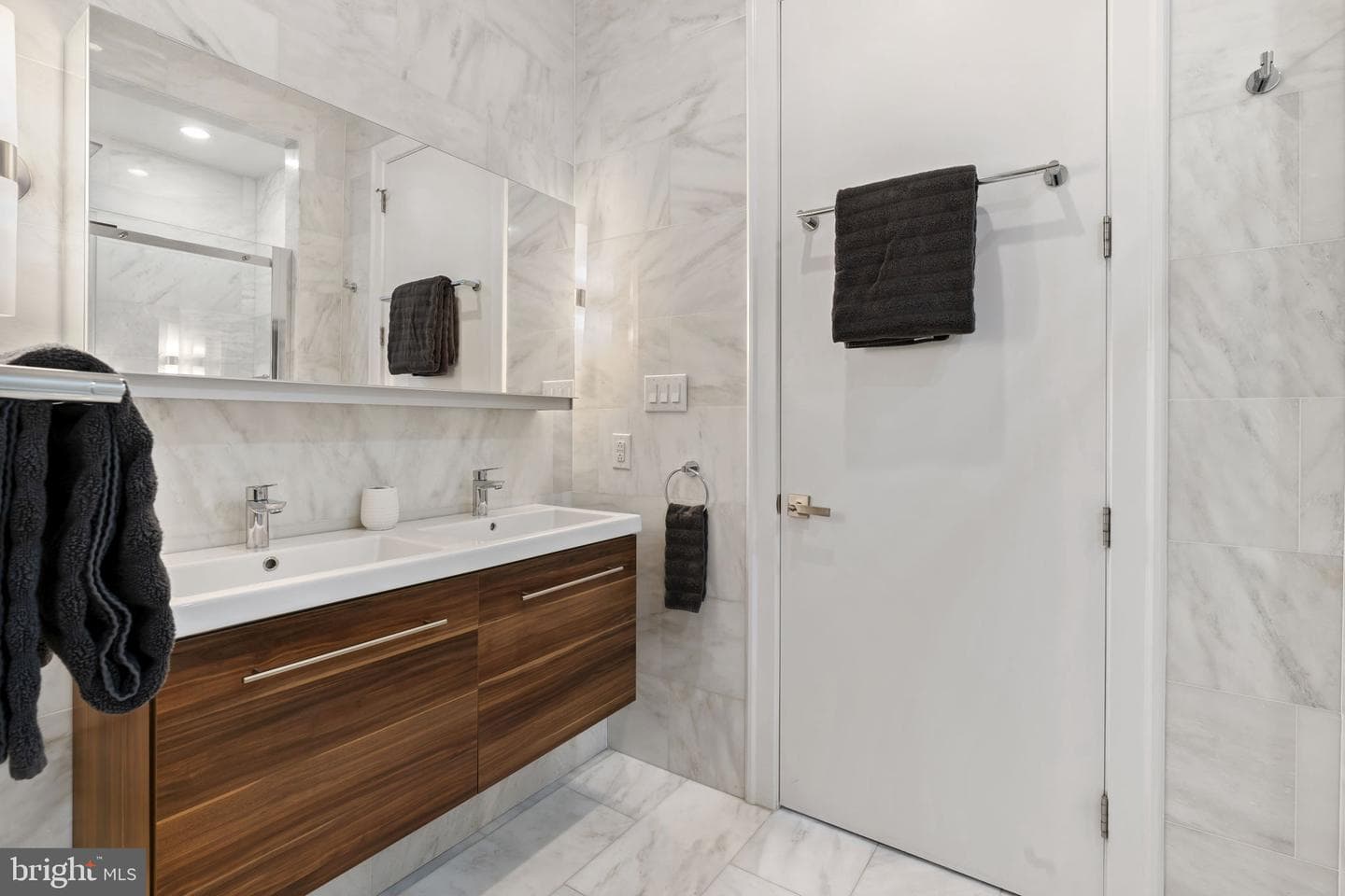 819 N Orkney Street photo 37