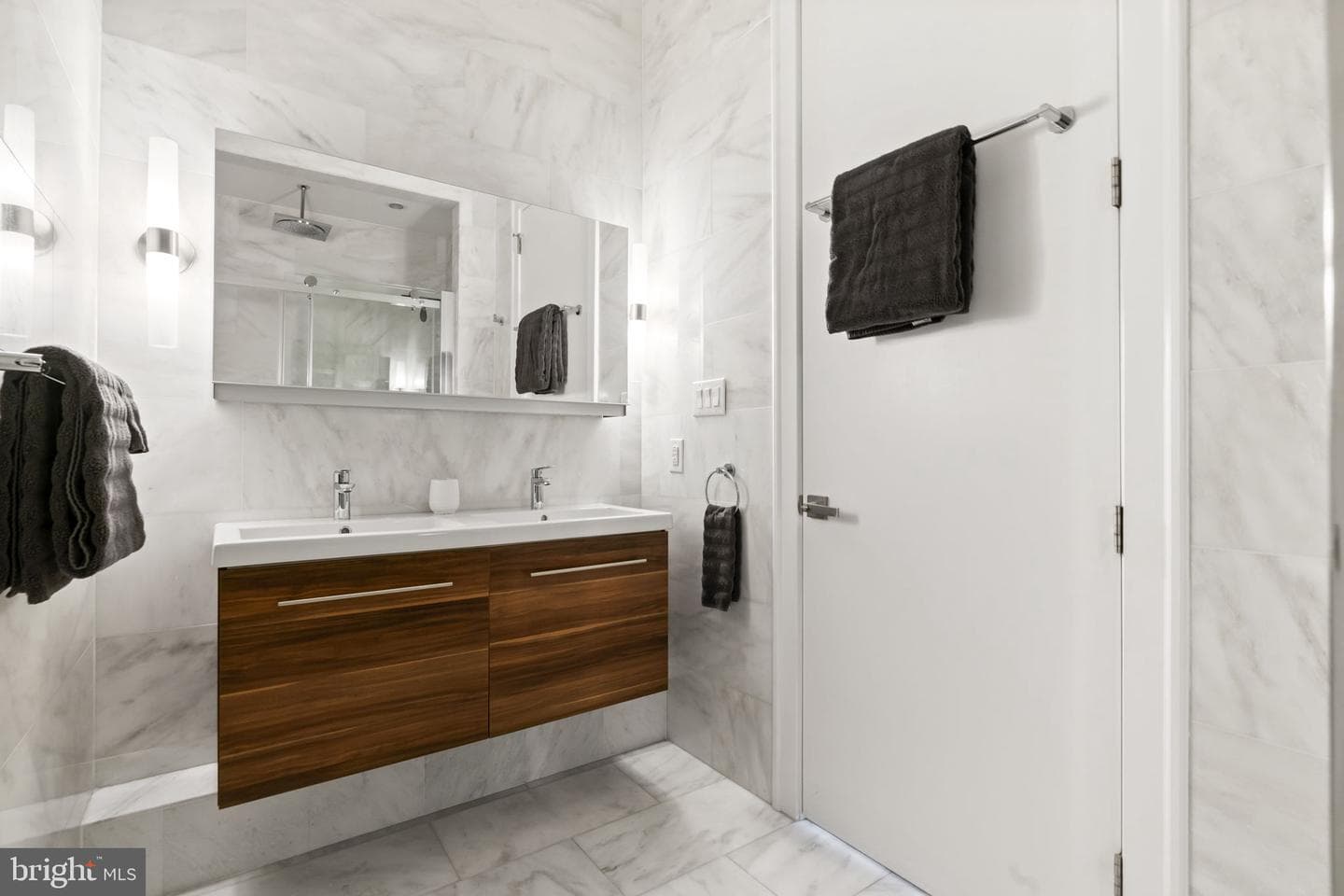 819 N Orkney Street photo 41
