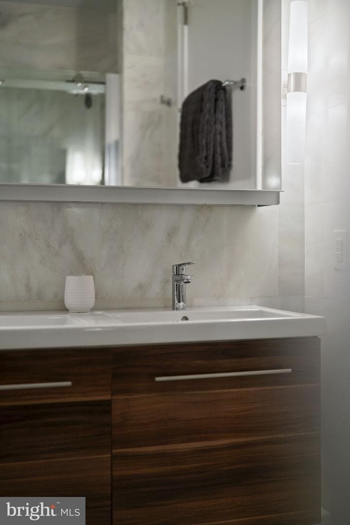 819 N Orkney Street photo 60
