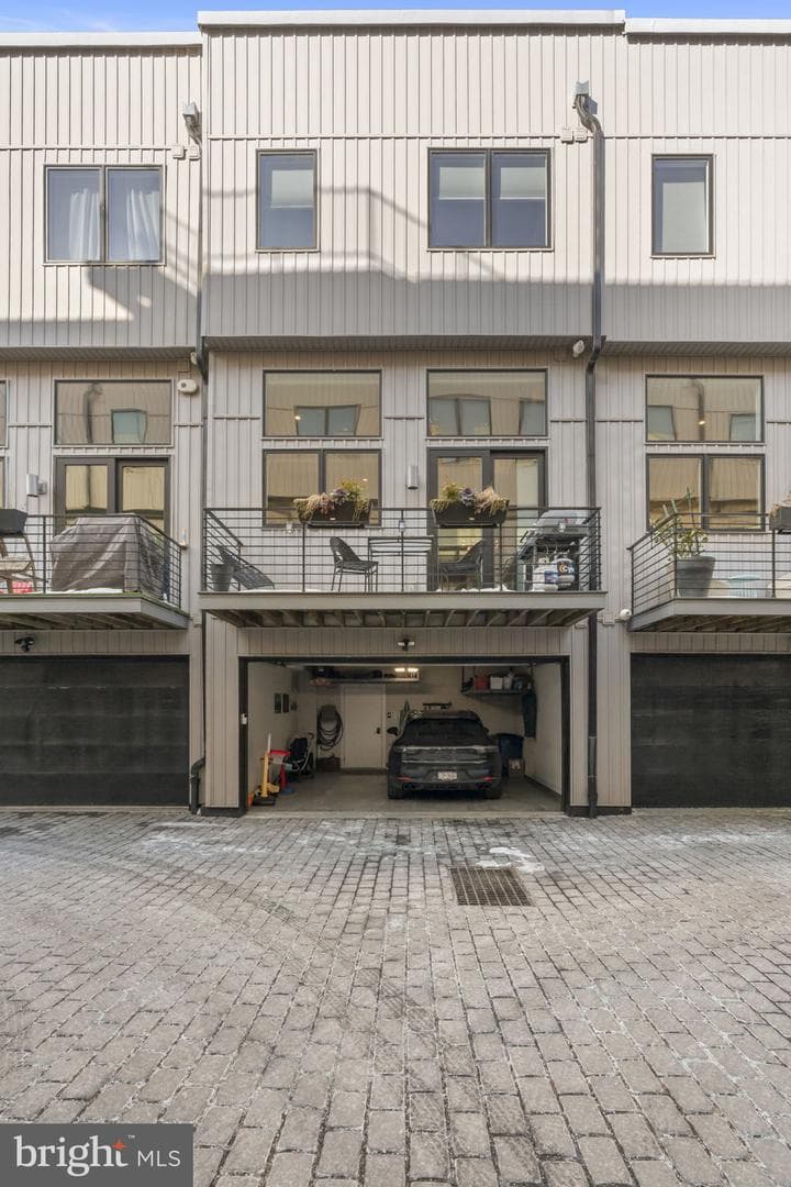 819 N Orkney Street photo 65