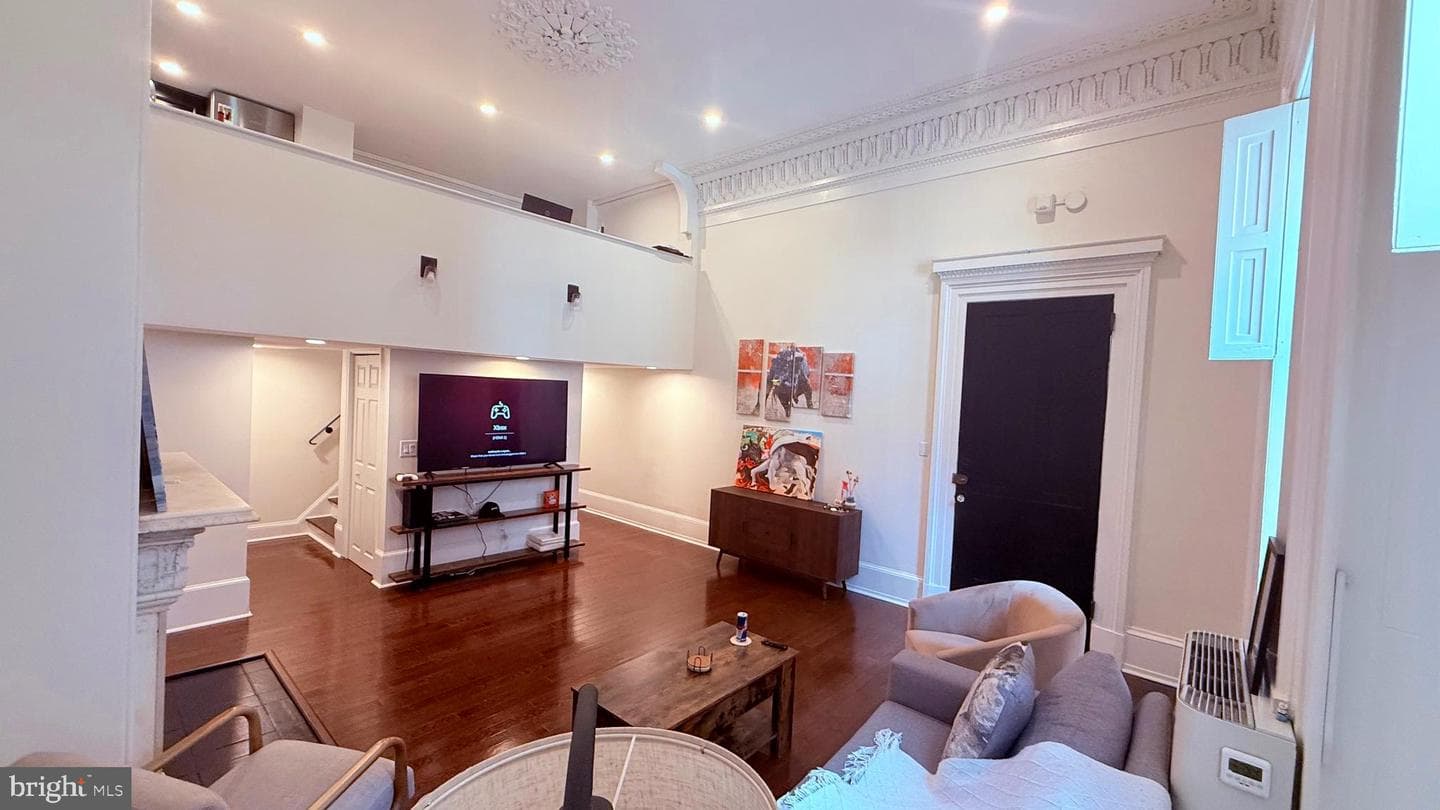 1016 Spruce Street #1r, Philadelphia