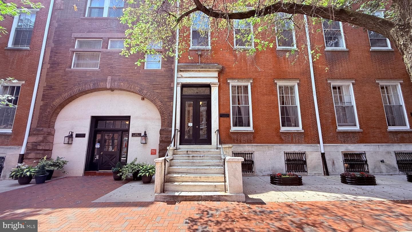 1016 Spruce Street #1r, Philadelphia