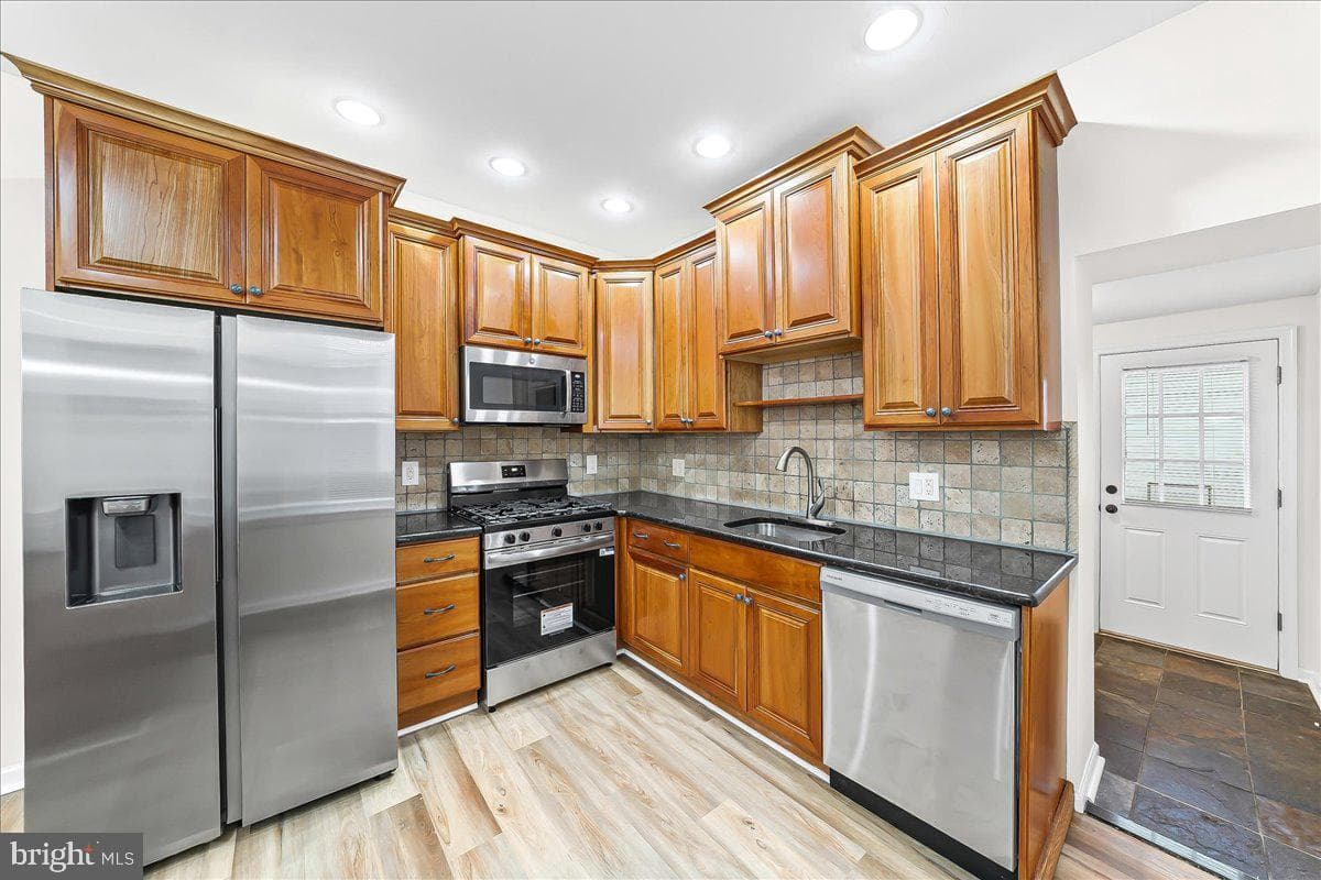 3987 Terrace Street photo 13