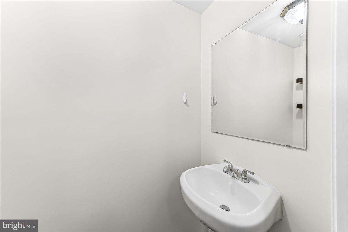 3987 Terrace Street photo 14