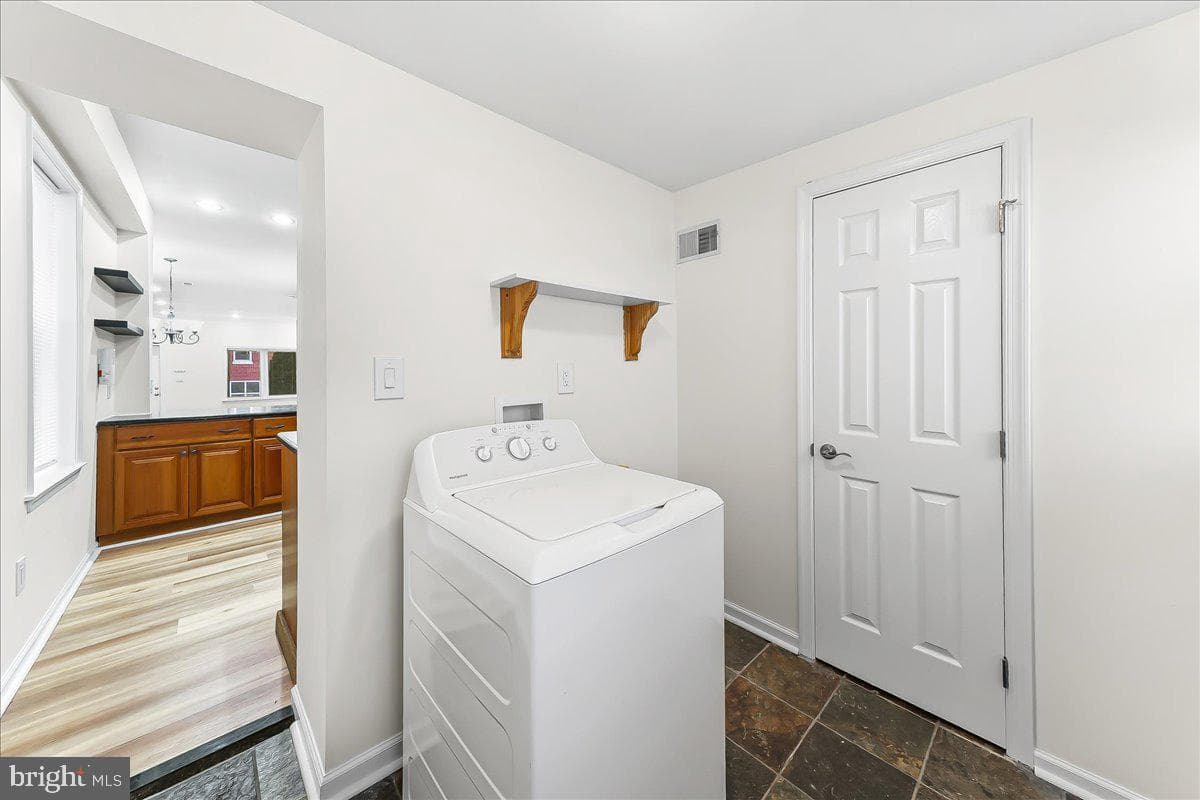 3987 Terrace Street photo 15