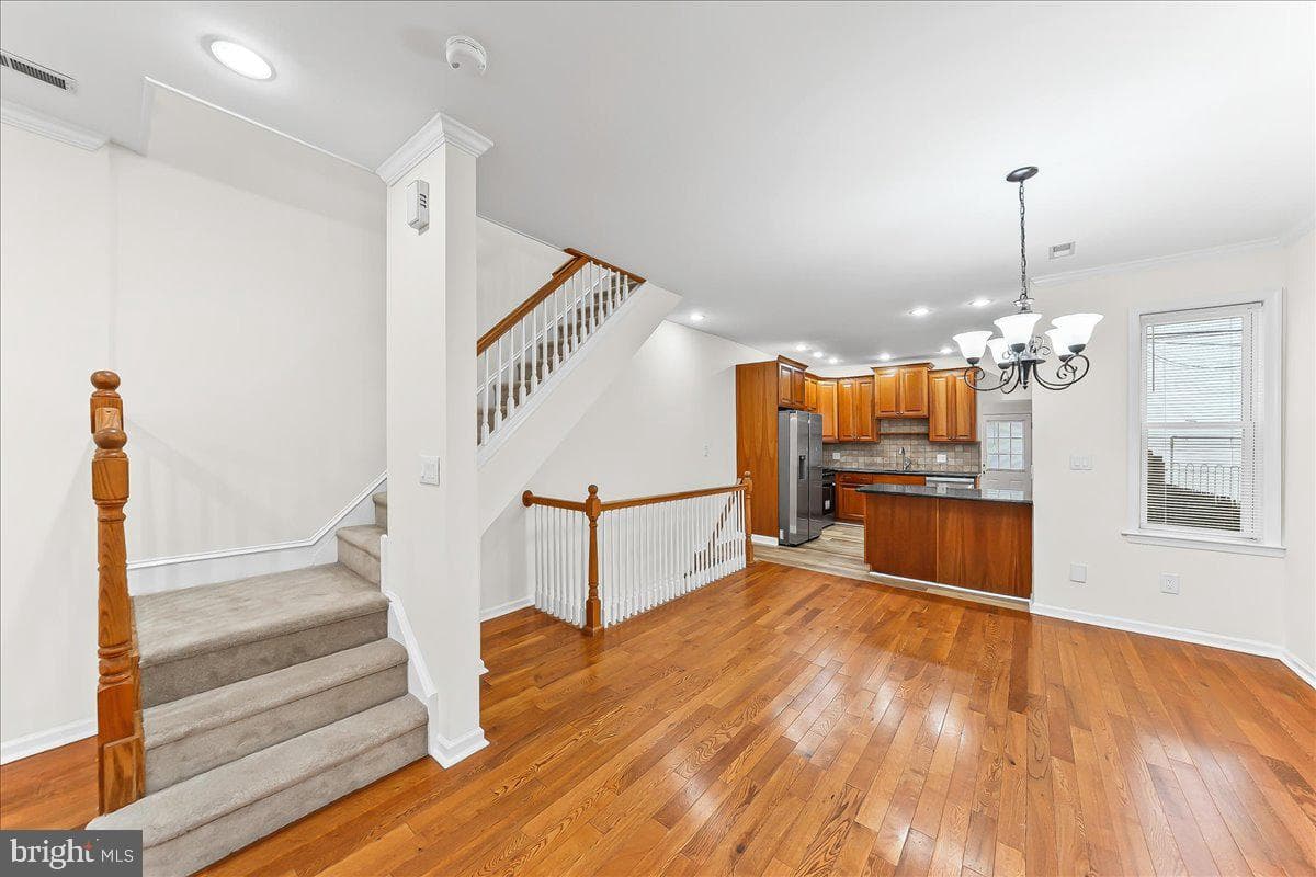 3987 Terrace Street photo 17