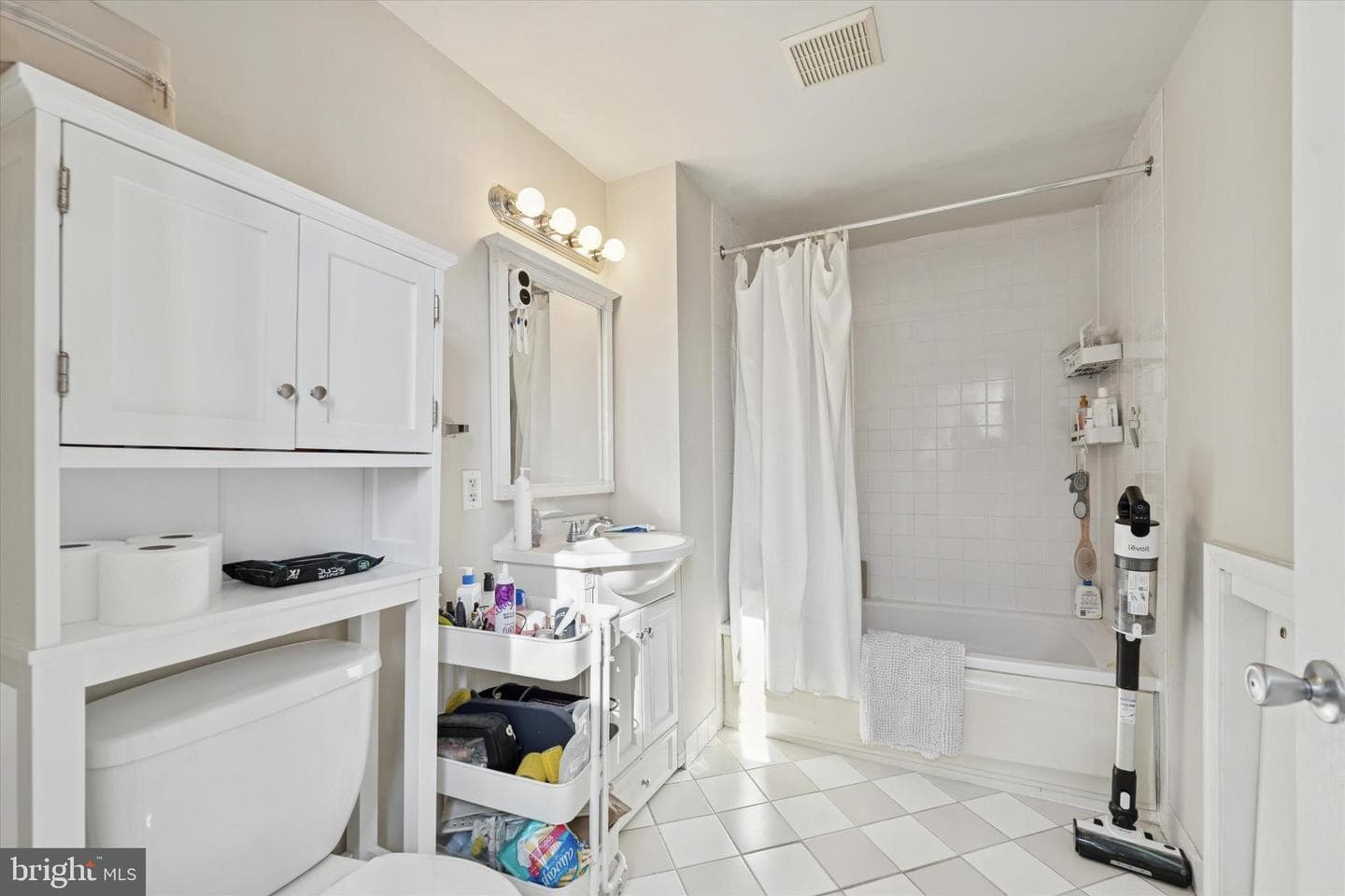 1010 Arch Street #807 photo 13