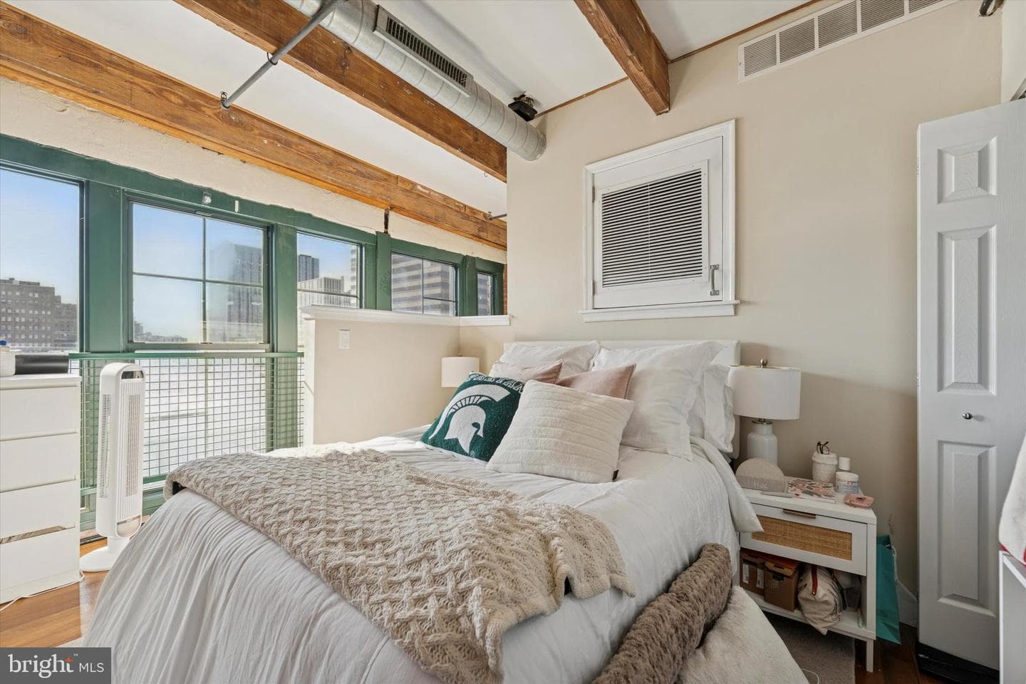 1010 Arch Street #807 photo 15