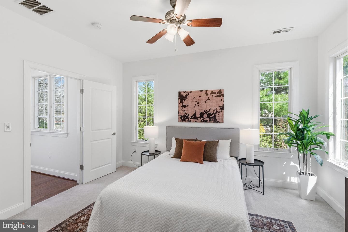 6622 Lincoln Drive photo 27
