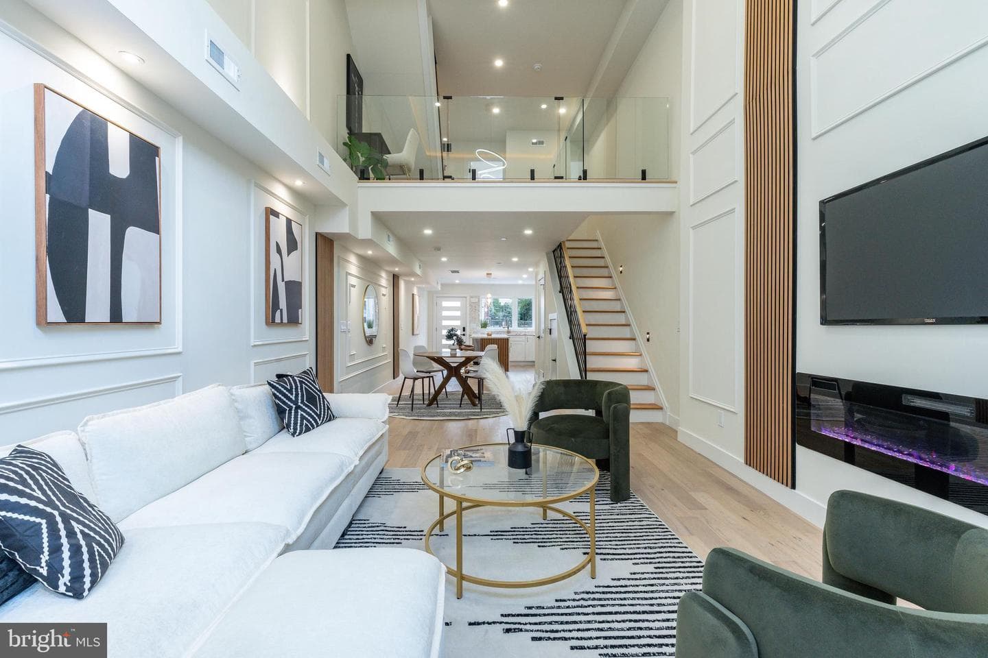2510 Sepviva Street photo 11