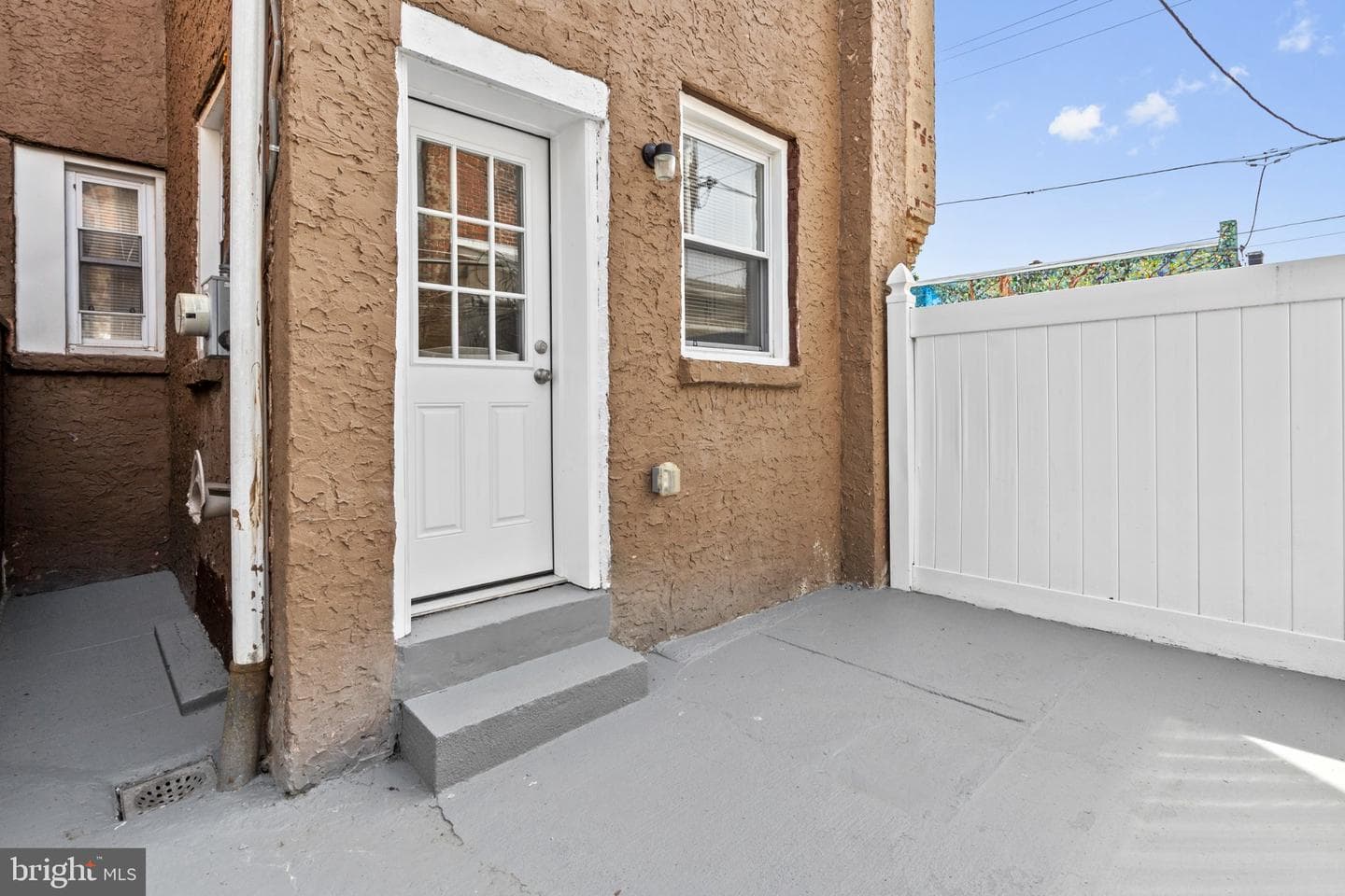 1452 Etting Street photo 15