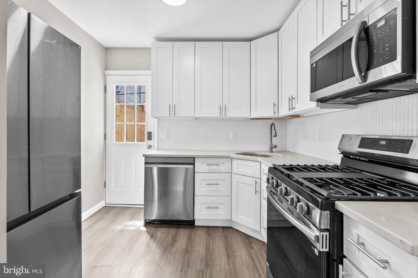 2126 Pierce Street photo 8