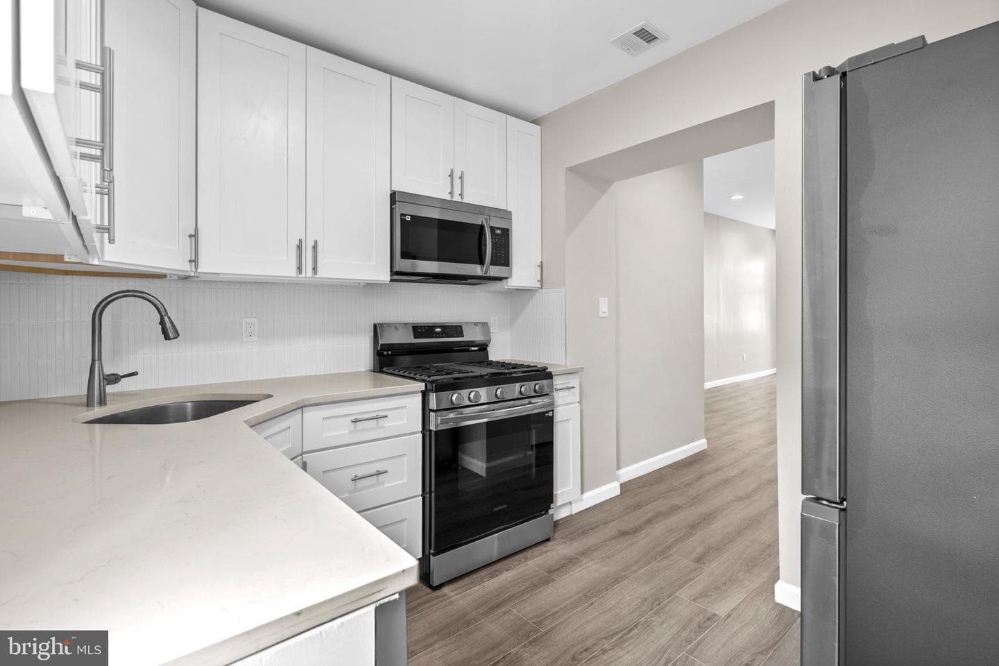 2126 Pierce Street photo 9