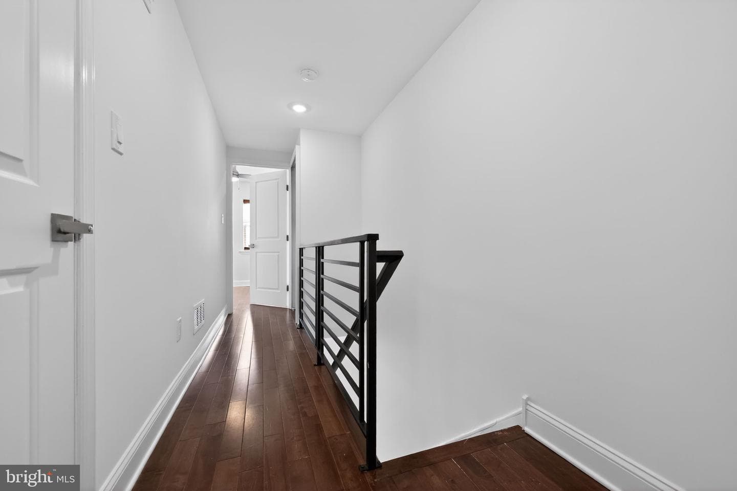 103 Mcclellan Street photo 18