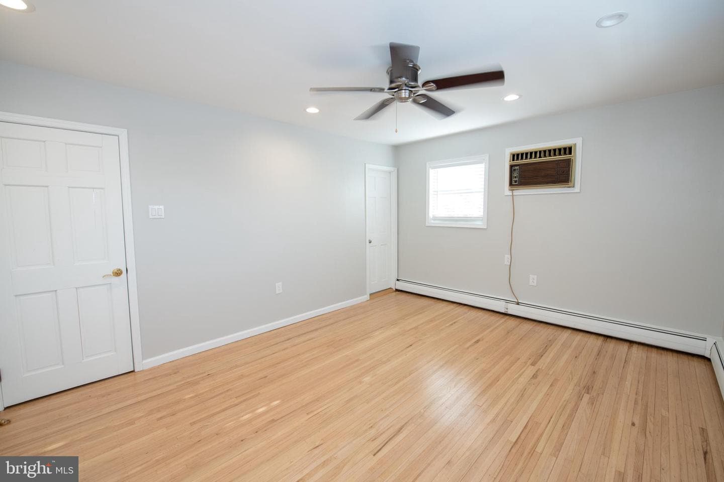 1018 Hoffnagle Place photo 34