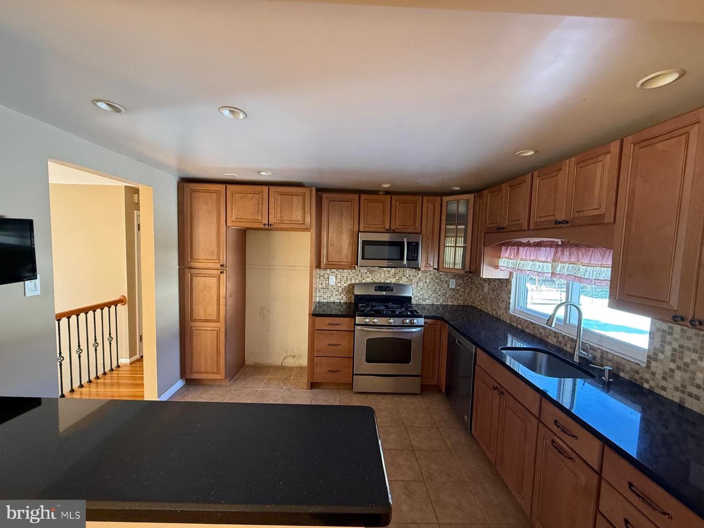 11616 Barlow Street photo 15