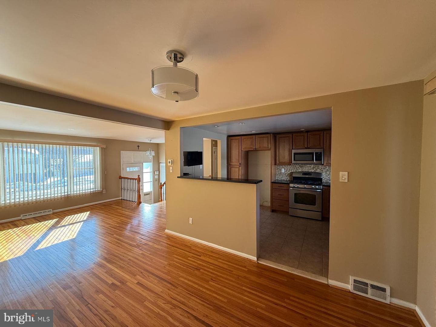11616 Barlow Street photo 7