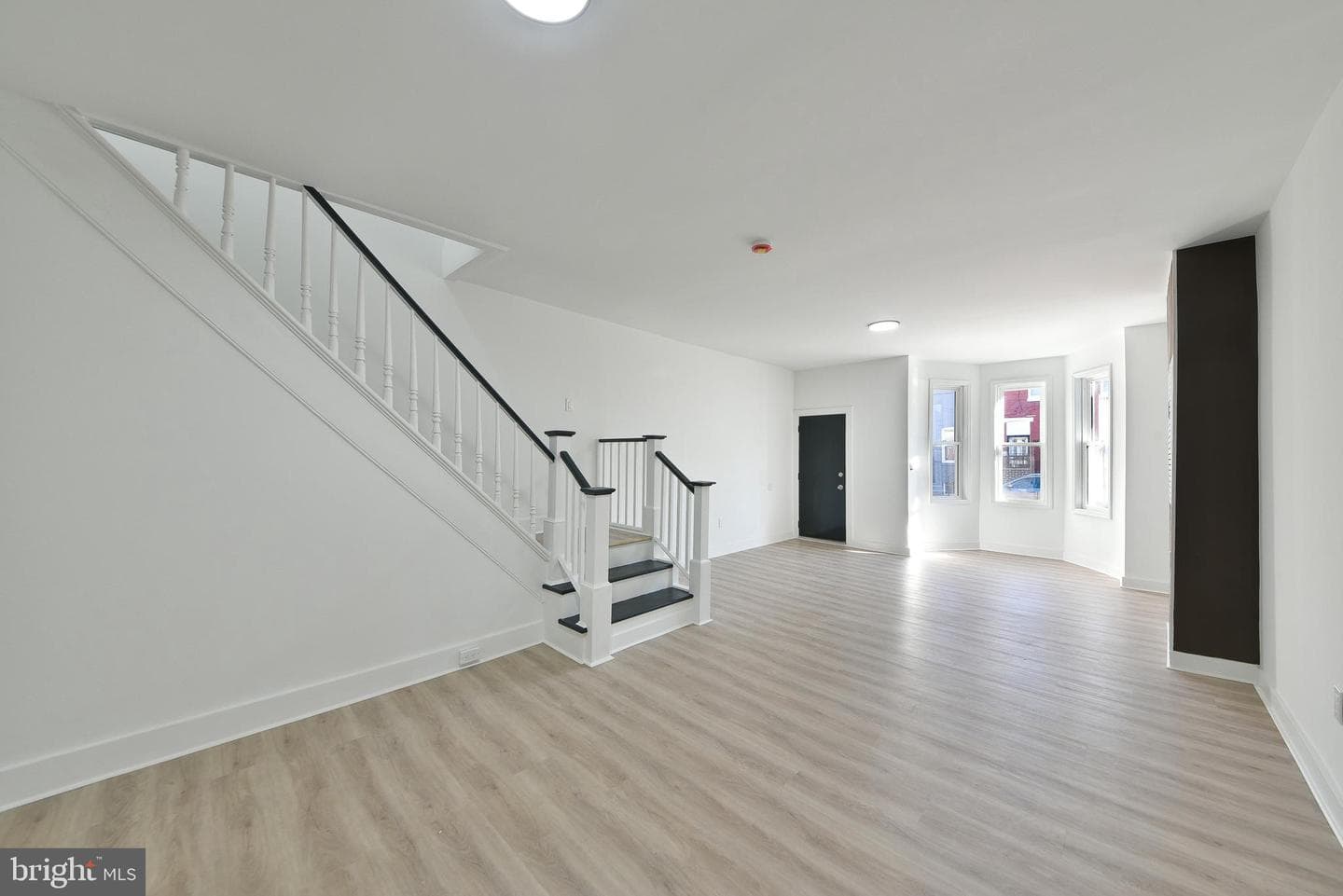 1725 W Juniata Street photo 10