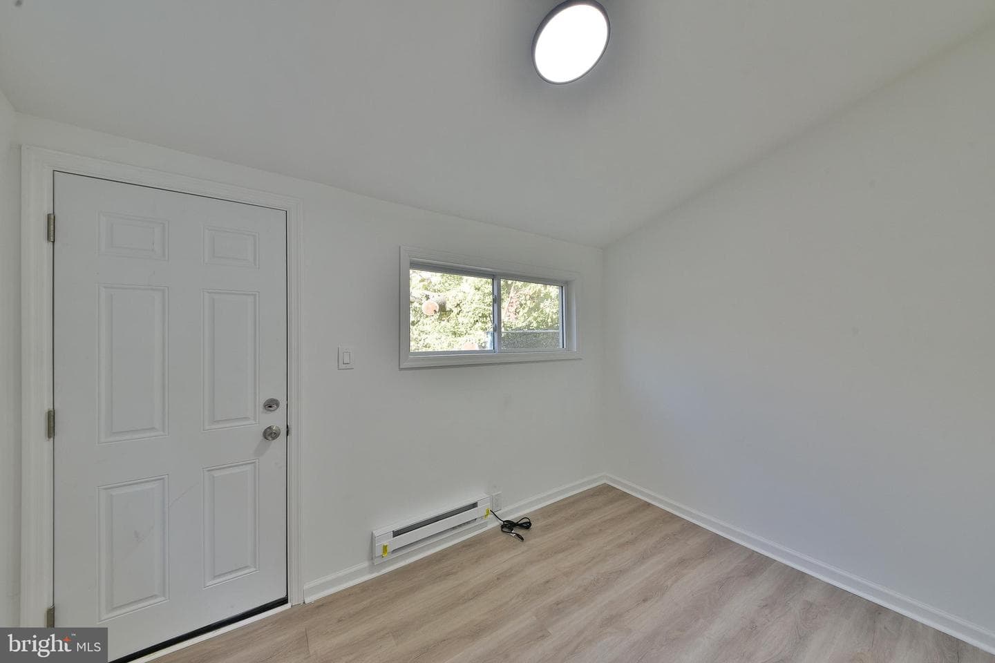 1725 W Juniata Street photo 16