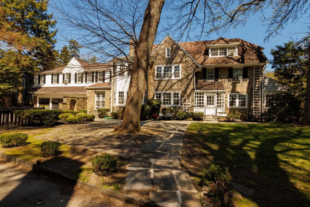 6710 Lincoln Drive, Philadelphia