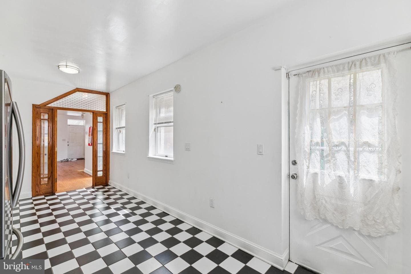 1006 S Front Street photo 11