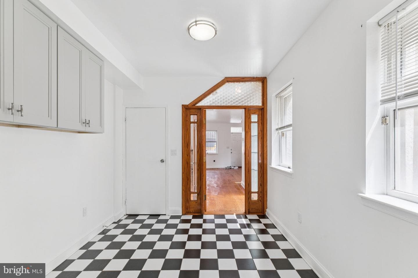 1006 S Front Street photo 12