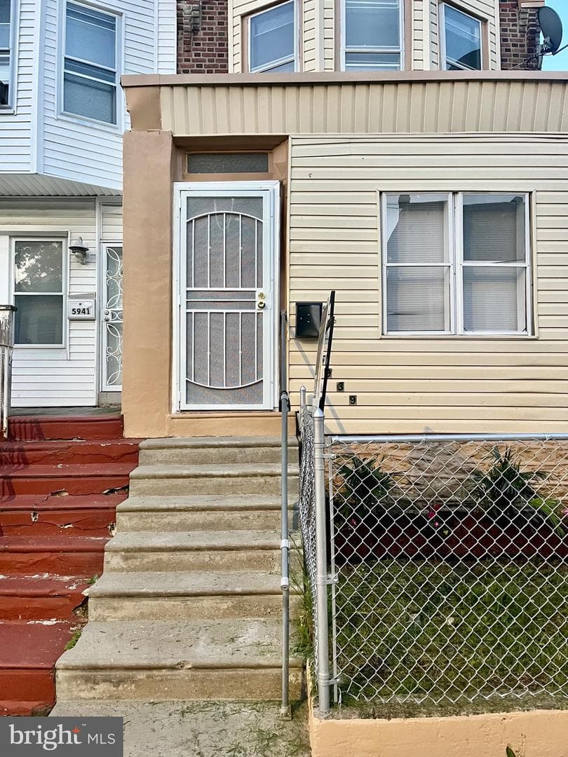 5939 N Camac Street photo 3