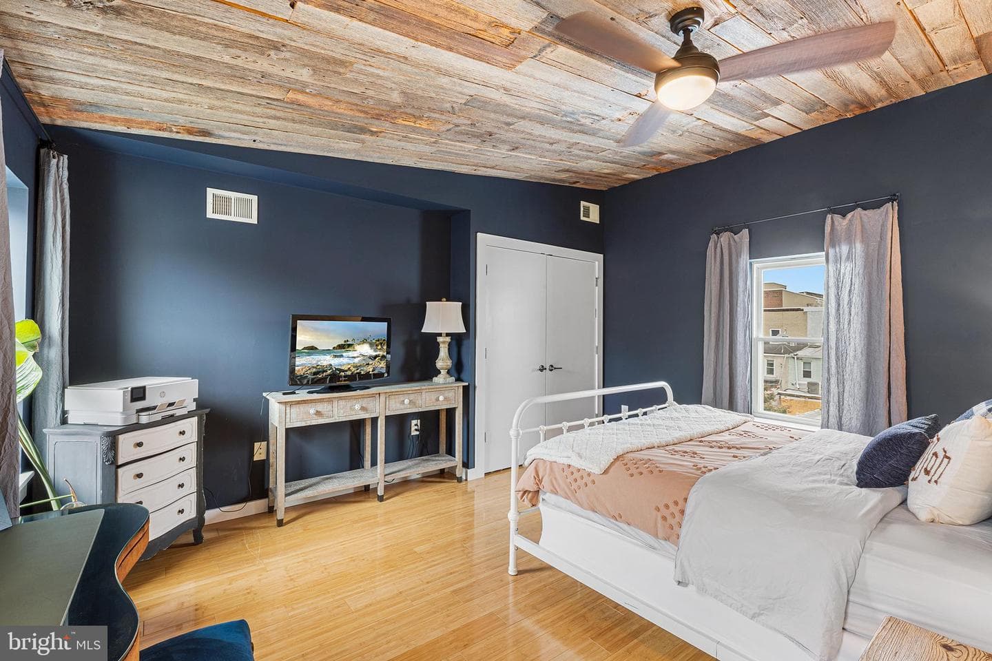 1337 Marlborough Street photo 25