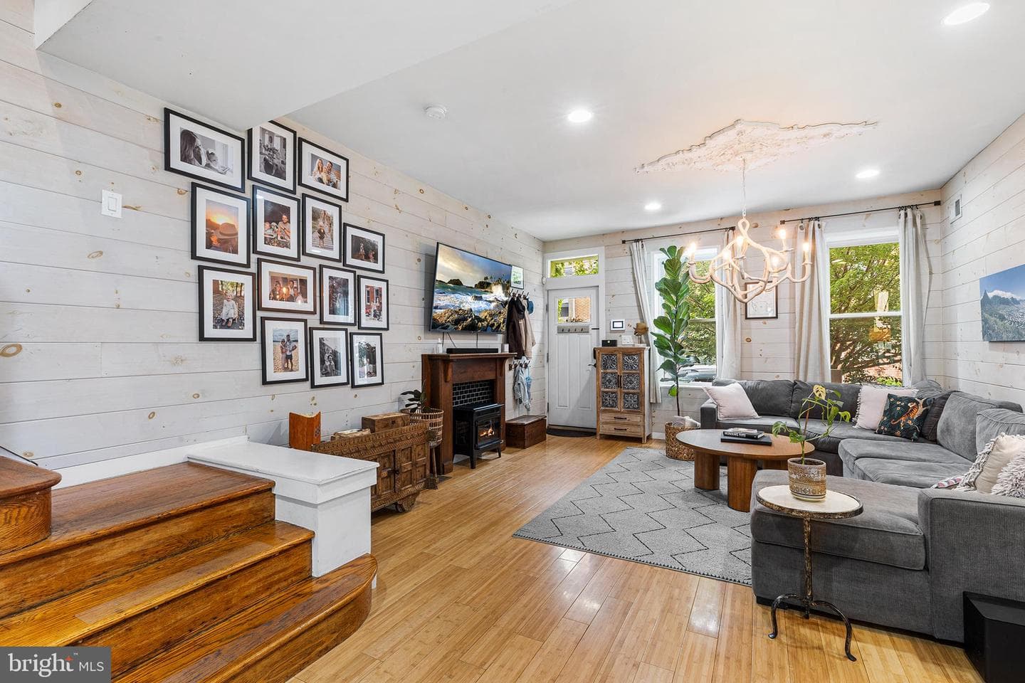 1337 Marlborough Street photo 4