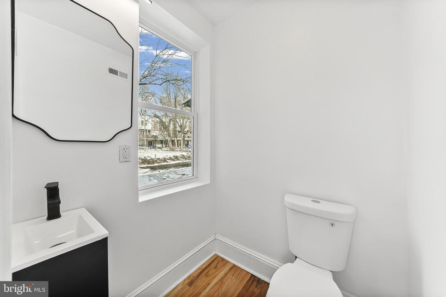 6353 Lebanon Avenue photo 10