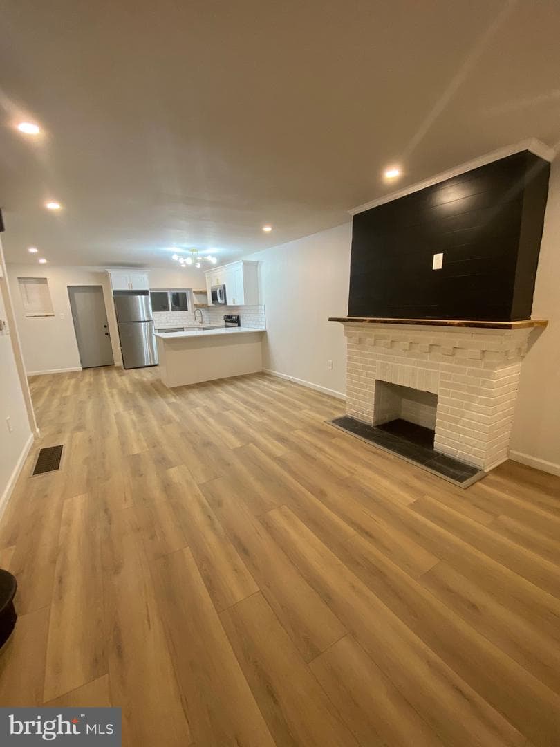 6215 N Gratz Street photo 5