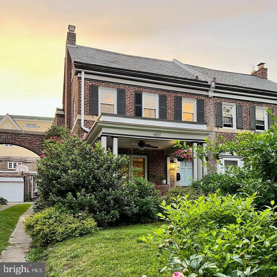 469 W Ellet Street photo 2